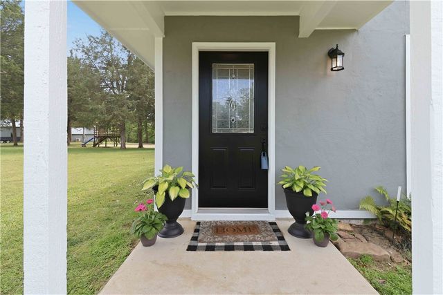11530 Pearce Road, Fayetteville, AR 72701