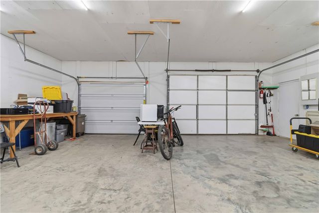 11530 Pearce Road, Fayetteville, AR 72701