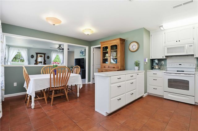 11530 Pearce Road, Fayetteville, AR 72701