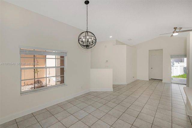 17925 SW 10th Ct 17925, Pembroke Pines, FL 33029