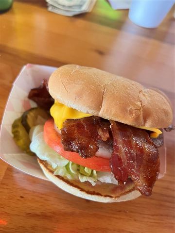 2908 AVENUE B, Holmes Beach, FL 34217