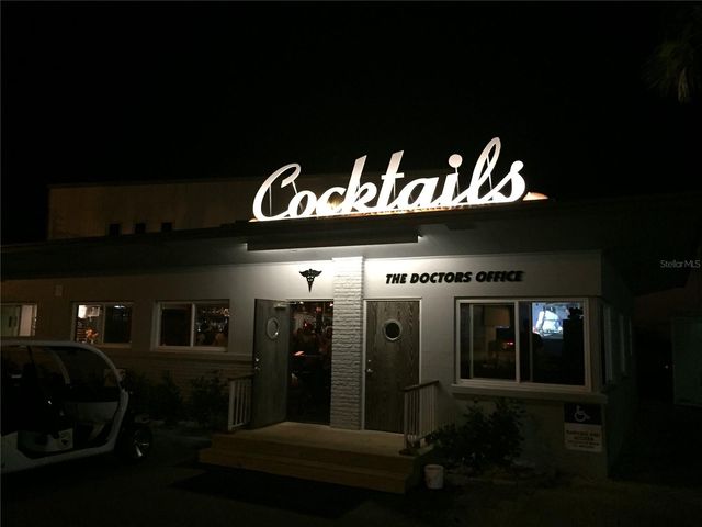 2908 AVENUE B, Holmes Beach, FL 34217