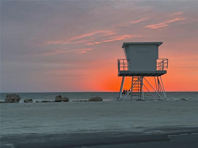 2908 AVENUE B, Holmes Beach, FL 34217