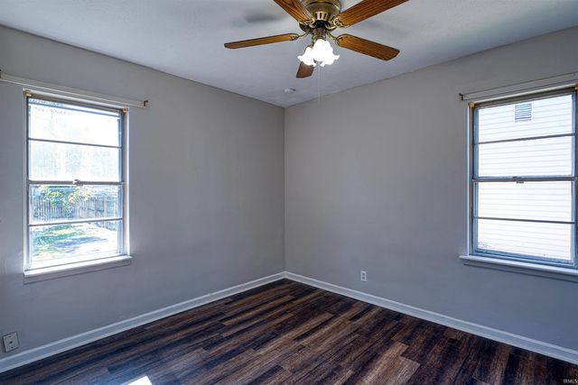 2459 Ravenswood Drive, Evansville, IN 47714