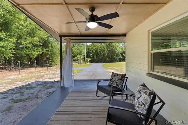 7635 W 7 Rivers Drive, Crystal River, FL 34429