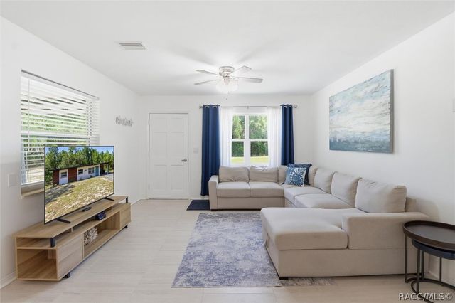 7635 W 7 Rivers Drive, Crystal River, FL 34429