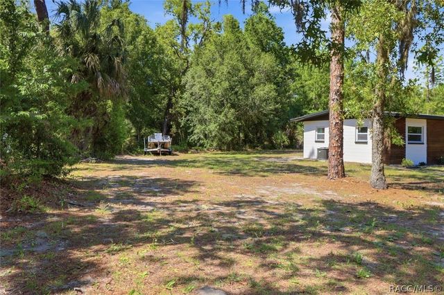 7635 W 7 Rivers Drive, Crystal River, FL 34429