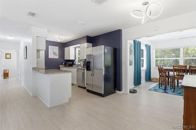 7635 W 7 Rivers Drive, Crystal River, FL 34429