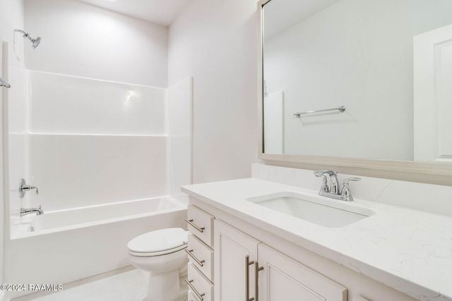 308 Sweet Harvest Road, Youngsville, LA 70592