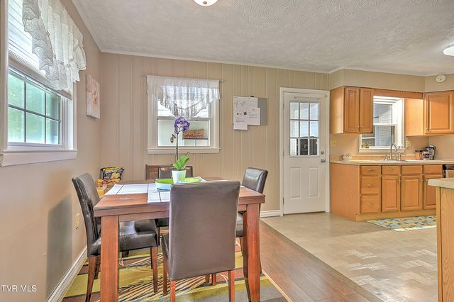 135 Cedar Valley Road, Bristol, TN 37620
