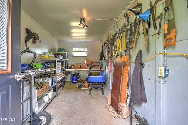 135 Cedar Valley Road, Bristol, TN 37620
