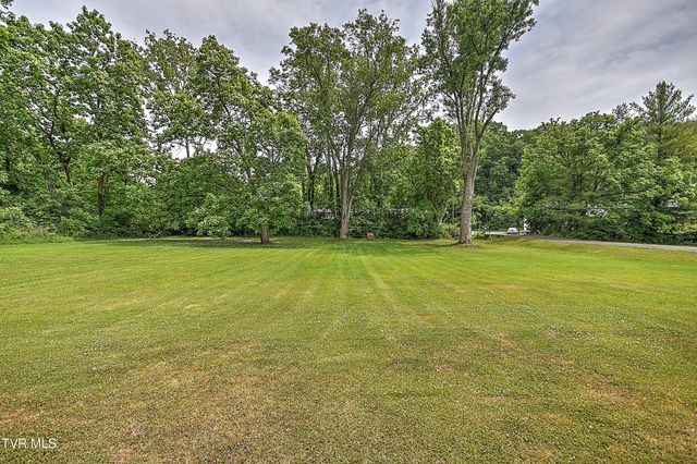 135 Cedar Valley Road, Bristol, TN 37620