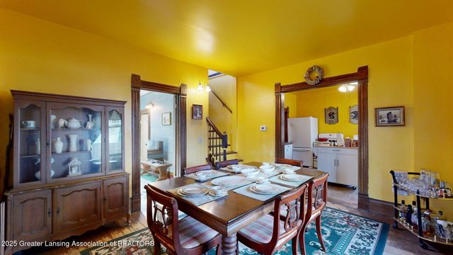 325 N Sycamore Street, Lansing, MI 48933