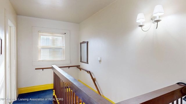 325 N Sycamore Street, Lansing, MI 48933