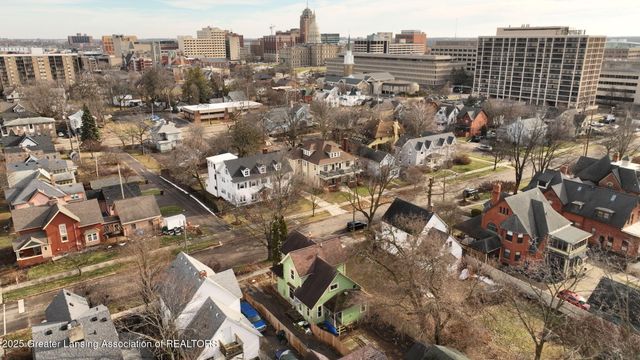 325 N Sycamore Street, Lansing, MI 48933