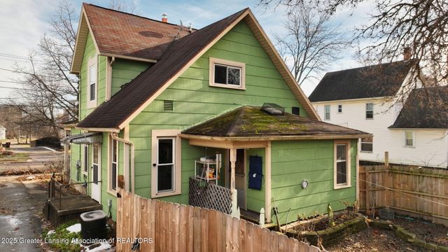 325 N Sycamore Street, Lansing, MI 48933