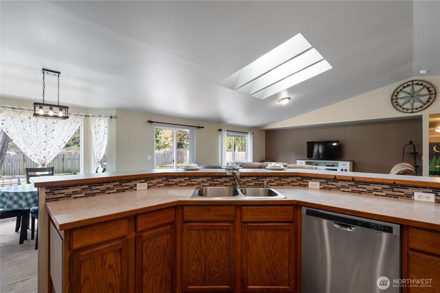 19731 161st Way SE, Yelm, WA 98597