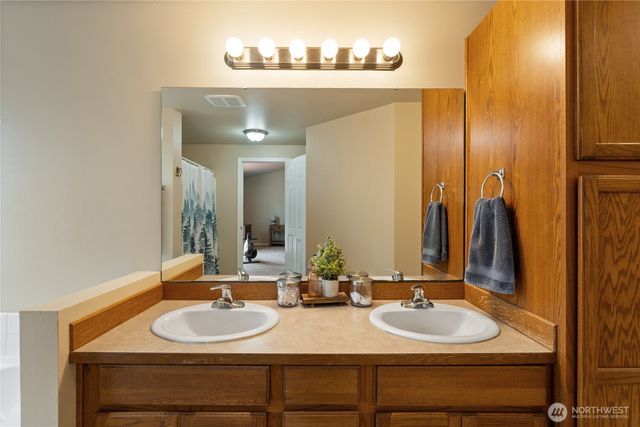 19731 161st Way SE, Yelm, WA 98597