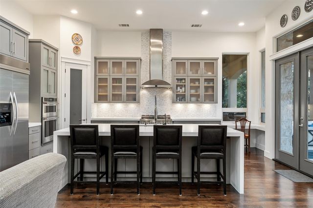 104 Sendera Bonita, Lakeway, TX 78734