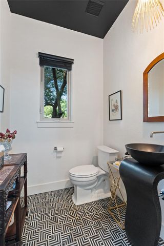 104 Sendera Bonita, Lakeway, TX 78734