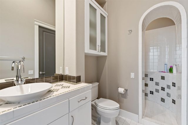 104 Sendera Bonita, Lakeway, TX 78734