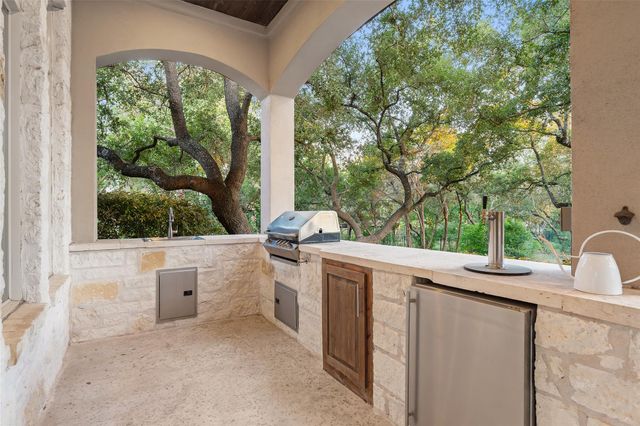 104 Sendera Bonita, Lakeway, TX 78734