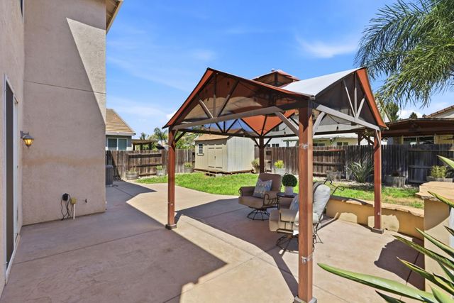 611 Tara Bella Dr, Lincoln, CA 95648