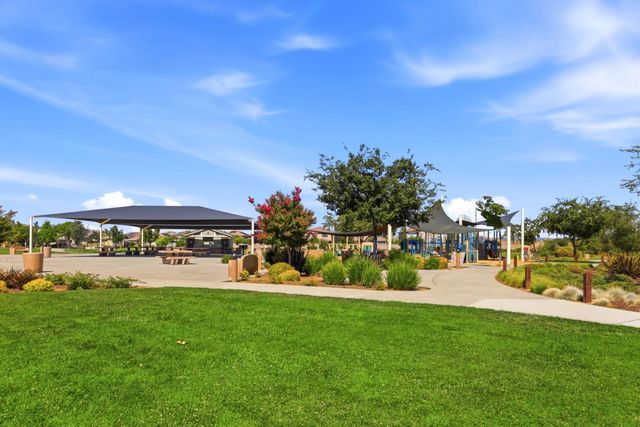 611 Tara Bella Dr, Lincoln, CA 95648