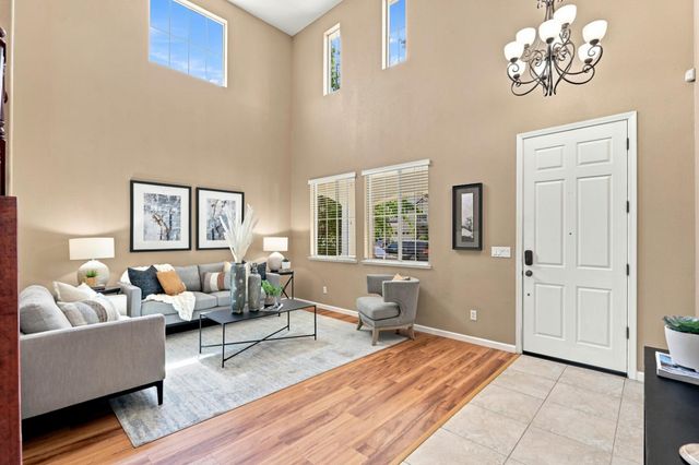 611 Tara Bella Dr, Lincoln, CA 95648