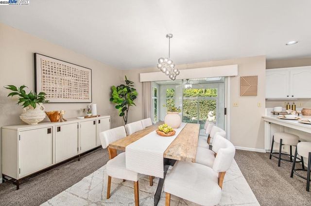 297 Del Valle Ct, Pleasanton, CA 94566