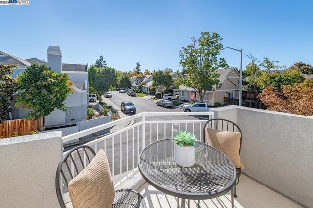 297 Del Valle Ct, Pleasanton, CA 94566