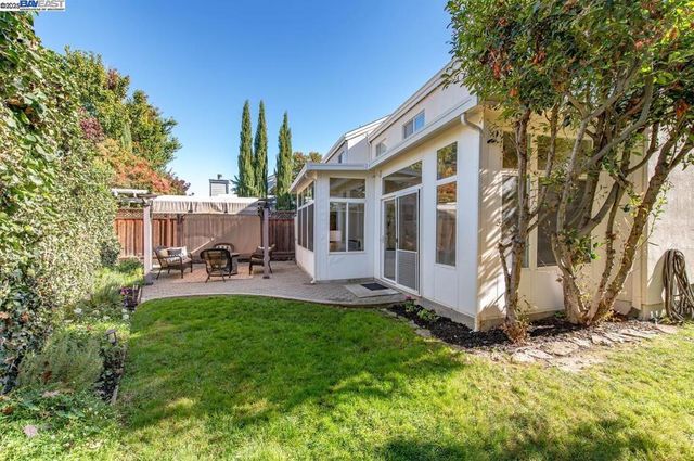 297 Del Valle Ct, Pleasanton, CA 94566