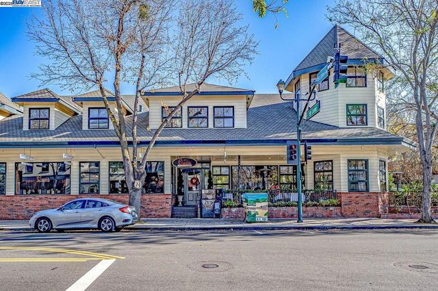 297 Del Valle Ct, Pleasanton, CA 94566