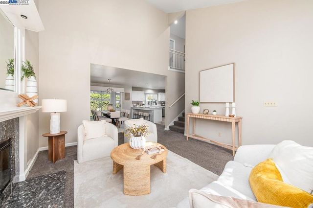 297 Del Valle Ct, Pleasanton, CA 94566