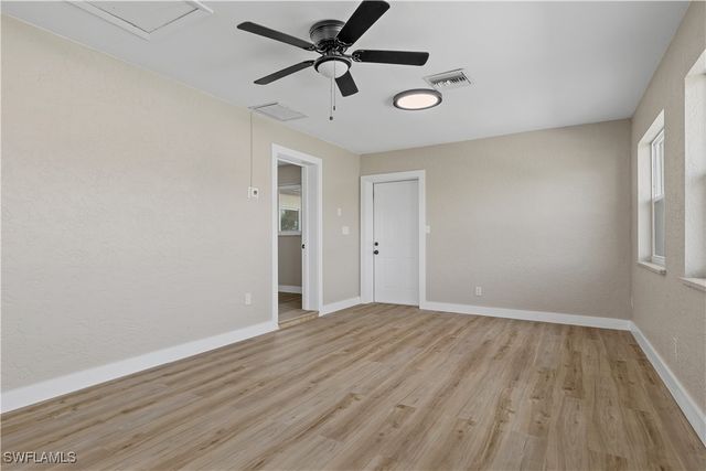 1725 SE 3rd ST, Cape Coral, FL 33990