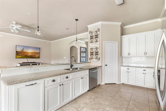 505 Ripkowski Drive, Dayton, TX 77535