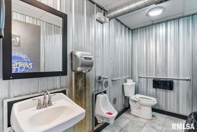 3008 7TH Avenue, Rock Island, IL 61201