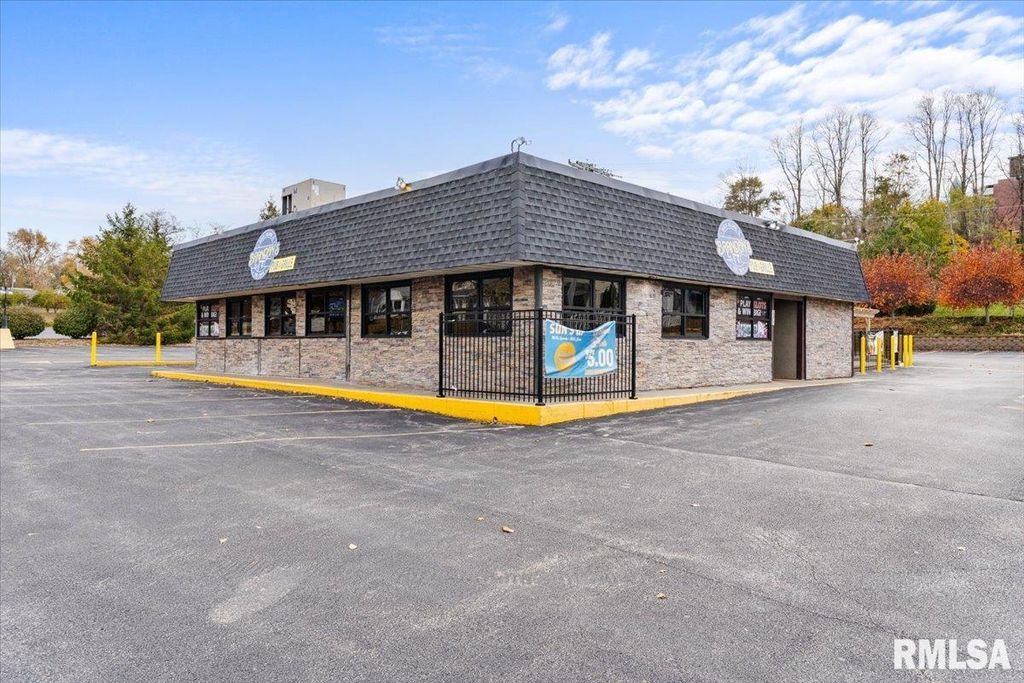 3008 7TH Avenue, Rock Island, IL 61201