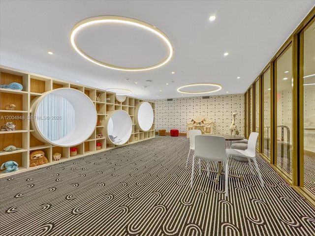 2678 Tigertail Ave 701, Miami, FL 33133