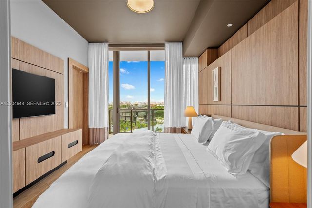 2678 Tigertail Ave 701, Miami, FL 33133