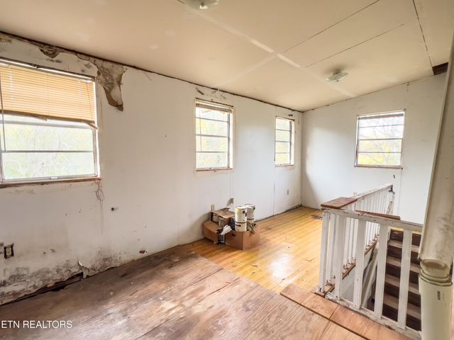 1202 Georgia Ave, Athens, TN 37303