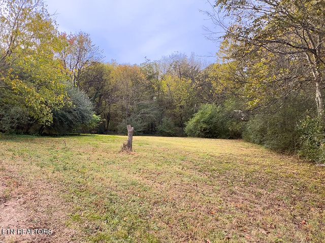 1202 Georgia Ave, Athens, TN 37303