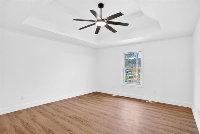 2207 E Lark Street, Springfield, MO 65804