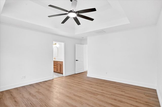 2207 E Lark Street, Springfield, MO 65804