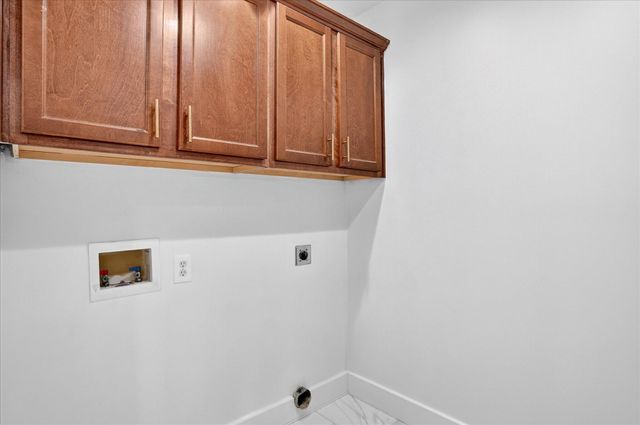 2207 E Lark Street, Springfield, MO 65804