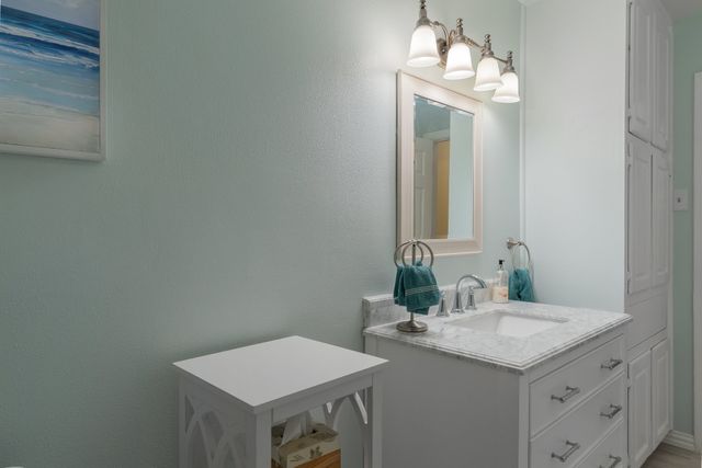 326 Countryside Drive, Irving, TX 75062