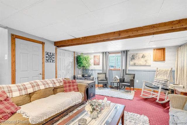 2230 Stonesthrow Drive, Lapeer, MI 48446