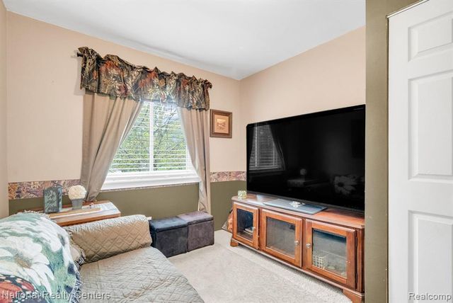 2230 Stonesthrow Drive, Lapeer, MI 48446