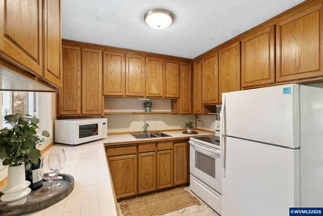 845 Cornell Av, Gladstone, OR 97027