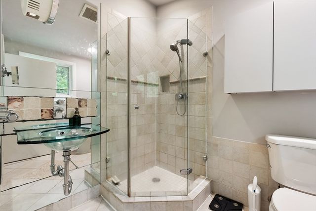 86 Framingham Road, Southborough, MA 01772